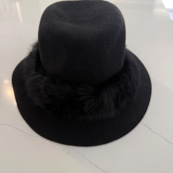 Eric Javits Black Bunny Wool Hat with Rabbit Fur Trim One Size NWT - Picture 2 of 6